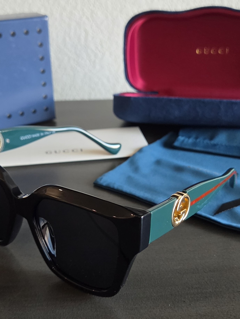 Gucci - Picture 3 of 6